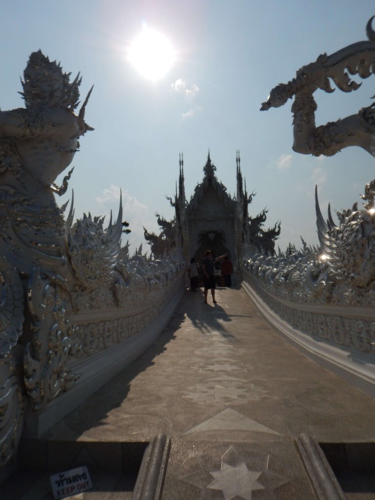 We arrived in the early afternoon, so the sun was glaring right behind the temple. Not optimal for photos. 