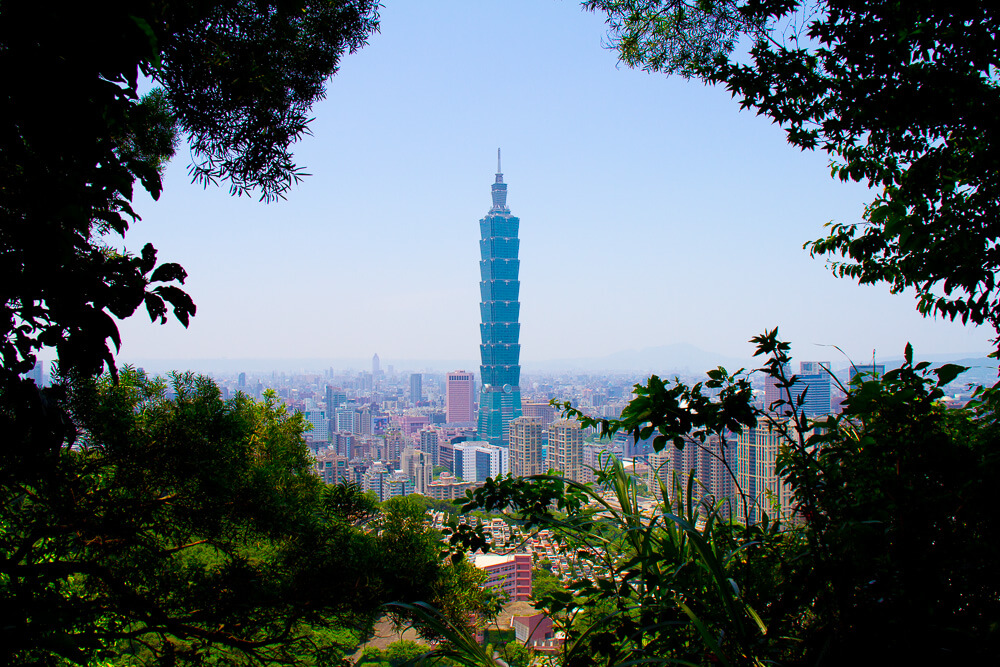 5 places to go in Taipei. Hiking the Four Beasts is one of the best things to do in Taipei, Taiwan. 