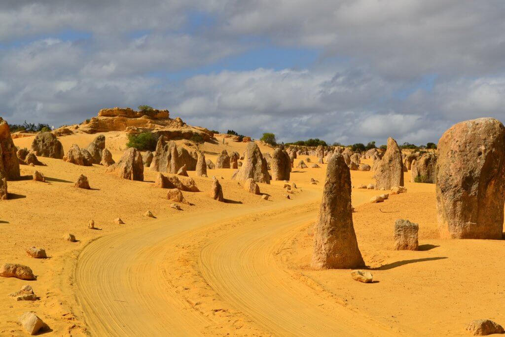 The otherworldly Pinnacles of Nambung, one of the strangest and most beautiful natural Australian landmarks