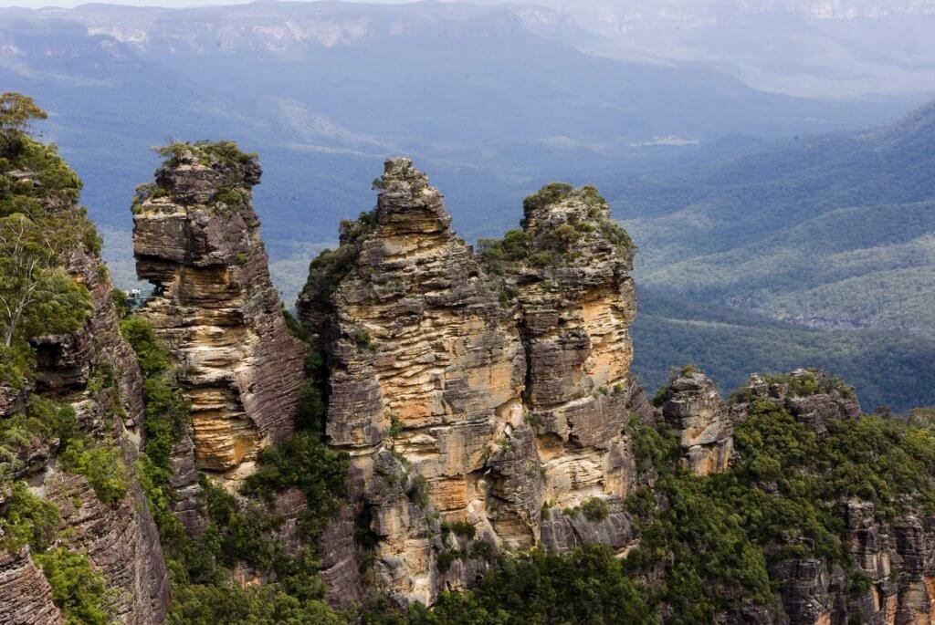 The Three Sisters, located in the Blue Mountain National Park, is one of the more famous Australian landmarks